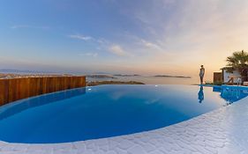 Zinas Villas